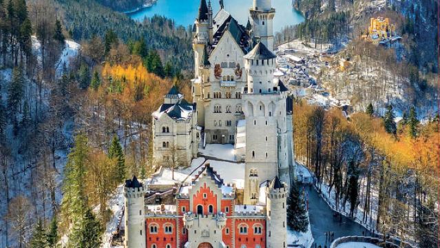 Munich - Nymphenburg Palace - Neuschwanstein Castle - Alpsee Private Chartered Tour (5-Seater/7-Seater Options Available)