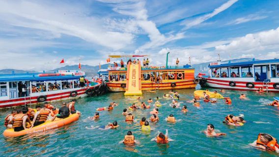 Nha Trang Island Hopping Snorkeling Tour with Boat Party & BBQ Lunch