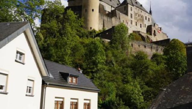 盧森堡-佩特羅斯大峽谷-金色少女像-憲法廣場-中文司導私享行