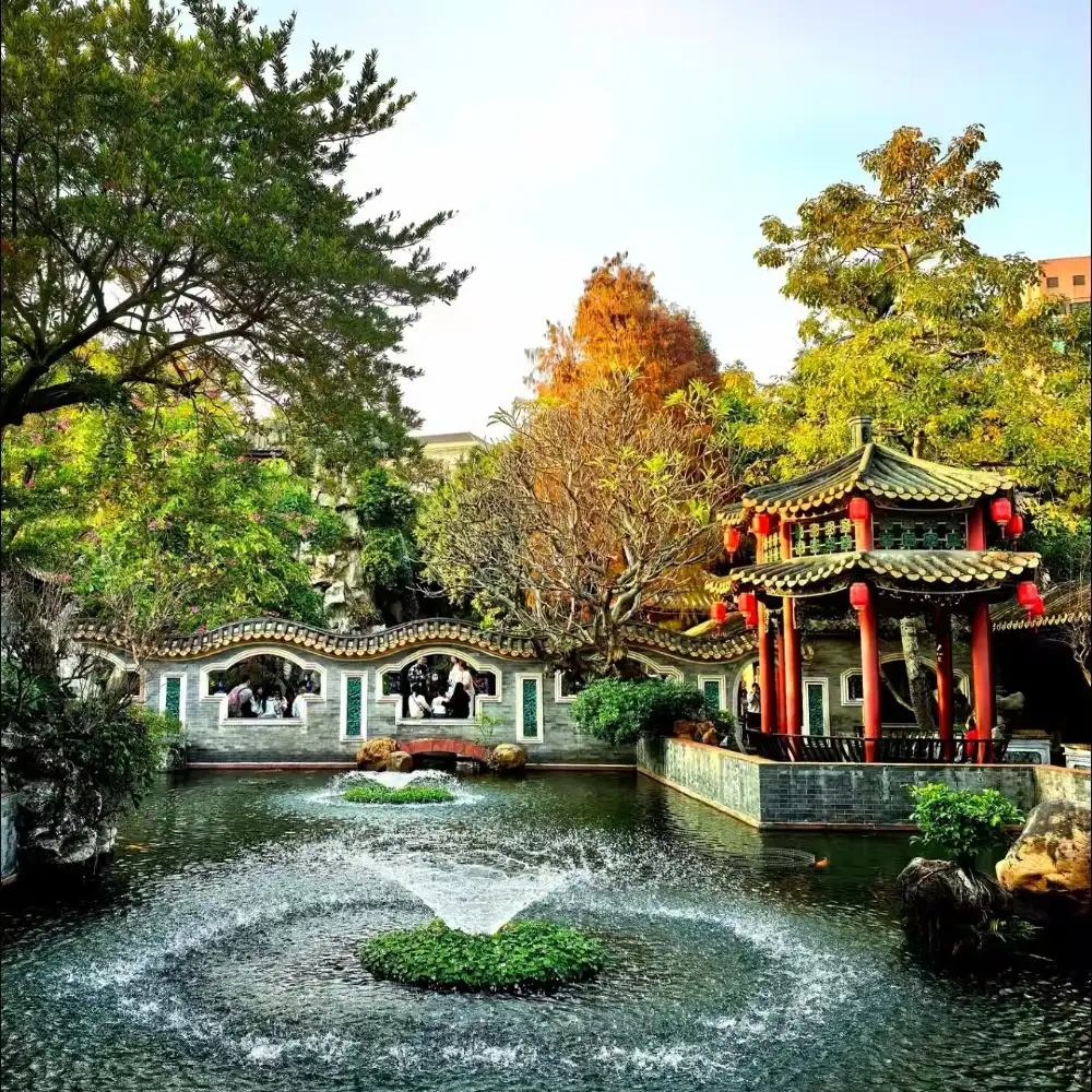 中国広州+仏山祖廟+逢簡水郷+仏山嶺南天地+清暉博物館ワンデーツアー