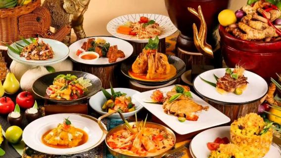 Makan malam prasmanan seafood di Fire Restaurant, Renaissance Beijing Wangfujing Hotel