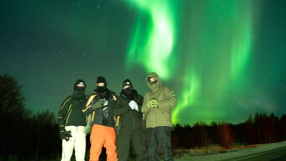 Rovaniemi:Northern Lights Hunt with Guarantee & Free Photos