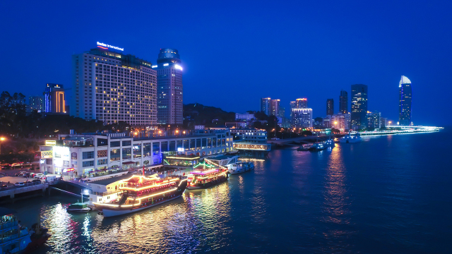 Tiket Kapal Biasa untuk Pesiar Malam Lujiang yang Wajib Dikunjungi di Xiamen - Pemandangan Malam Dua