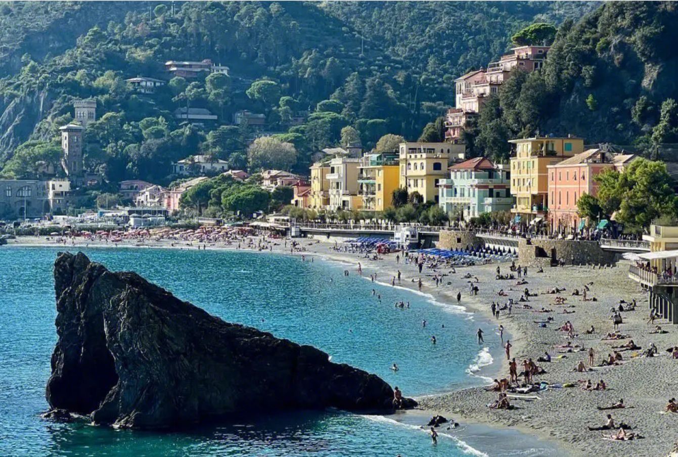 Tagesausflug zu den Cinque Terre, Corniglia, Burg von Riomaggiore und Schiefer Turm von Pisa in Italien