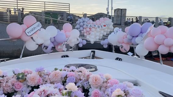 【廣州遊艇生日求婚高端佈置】廣州72/86英尺遊艇包船+生日求婚高端佈置豪華套餐