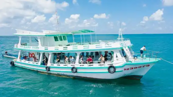 富國島包船出海一日遊【客製行程/浮潛/海釣/午餐/飯店接送】