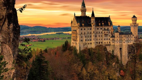 德國慕尼黑+新天鵝堡+林德霍夫宮+專車接送【Trip.com卓越夥伴】