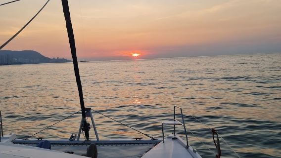 Premium Sunset-Kreuzfahrt in Penang (Strecke Penang-Brücke)