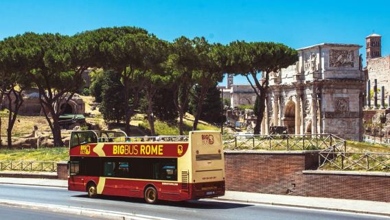 Rome: Tour tham quan bằng xe buýt lớn Hop-on, Hop-off mui trần