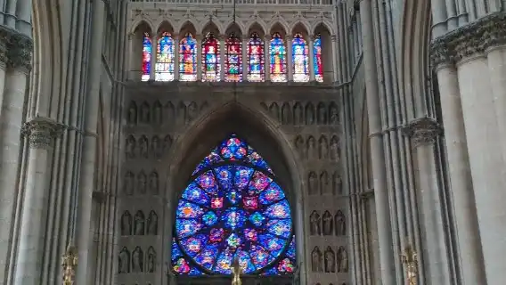 法國巴黎出發：香檳區蘭斯 + 香檳酒莊一日遊