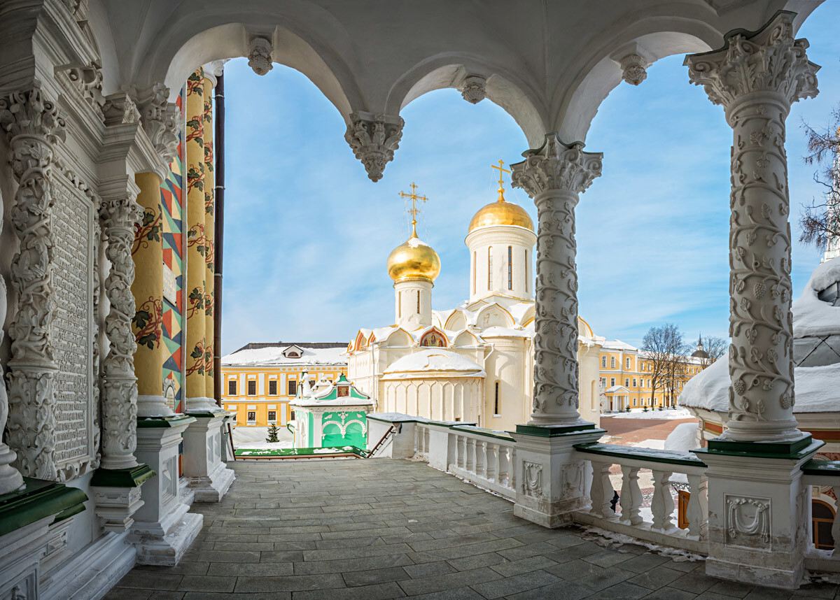 Sergiyev Posad + The Holy Trinity-St. Sergius Lavra + All-Russian Exhibition Center day tour