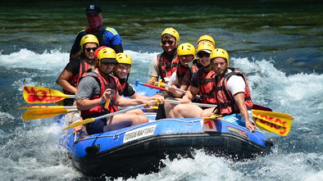 安塔利亞四合一組合:泛舟、吉普車探險、越野車與高空滑索(含午餐)