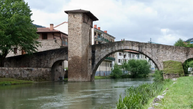 Ronda Day Tour: Bullring of the Royal Cavalry of Ronda + Puente Nuevo. Centro de Interpretación + Puente Viejo + El Tajo de Ronda + La Casa del Rey Moro