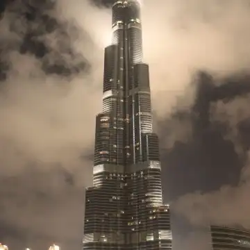 ドバイ ブルジュ・ハリファ 124-125 階入場券 | Trip.com