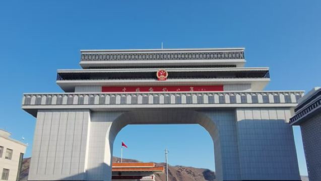 [Bermula dari Yanji] Lawatan sempadan Tumen/lawatan setengah hari, pandangan merentas dua negara, dipisahkan oleh sebatang sungai.