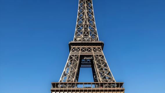 Serviço de guia local para a Torre Eiffel em Paris, França | Reserva de ingressos disponível: 2º andar + elevador até o topo