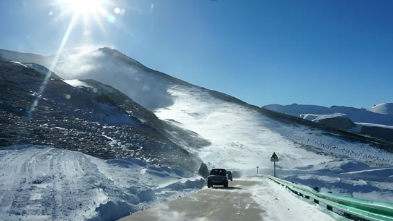Premium small private tour / Yabuli Ski Resort - China Snow Town private charter 1-day tour / Multiple vehicle types optional