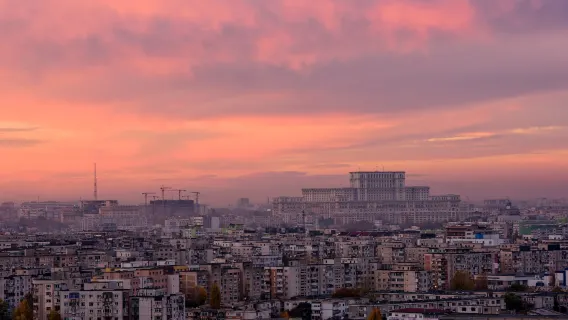 TOP Bucarest: Visita Guidata privata con il tuo cellulare