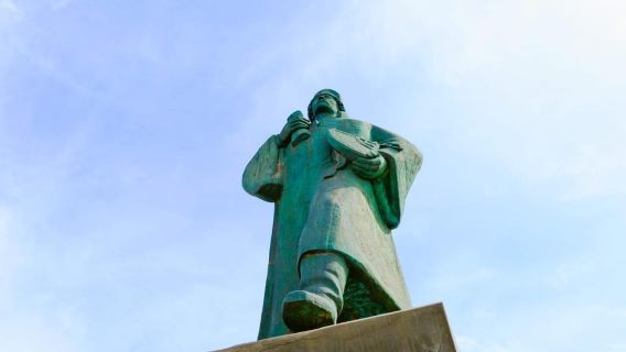 São Vicente: Guided Walking Tour with Local Drink Tasting