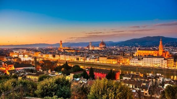 E-bike night tour of Florence with stunning view from Piazzale Michelangelo