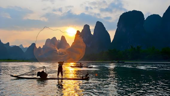Halbtägige Xingping Photographic Sunset Tour mit dem Fischer