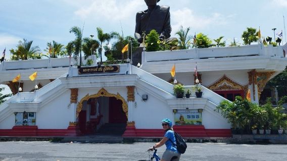 Bangkok: Full-day Bike and Kayak Tour + Lunch