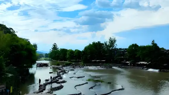 Depart from Chengdu: one-day tour of Sichuan Bamboo Sea + Pingle Ancient Town (Healing Bamboo Sea Train)