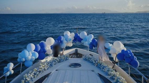 【惠州遊艇生日求婚】惠州82英尺超大空間豪華遊艇包船出海+生日求婚佈置+海釣泳池滑梯等水上項目暢玩