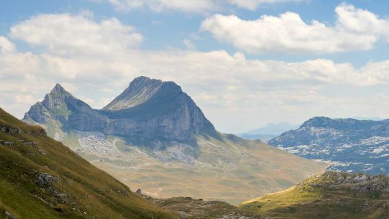 Hiking di Durmitor, Montenegro: Perjalanan Sehari ke Puncak Plutaš atau Krvina Greda
