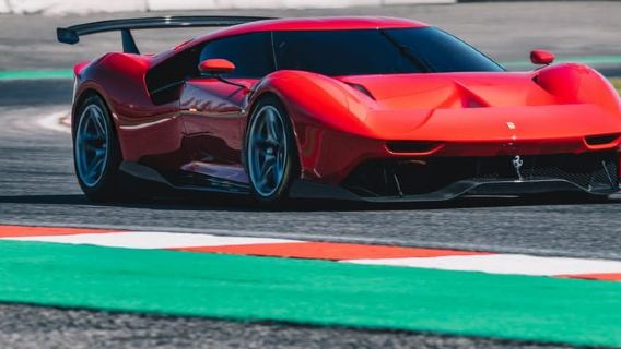 From Bologna: Trip to Ferrari Museum with Tickets and Lunch