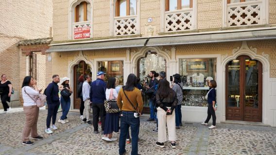 Madrid: Lawatan Hari Toledo dengan Lawatan Berpandu & Pertunjukan Muzikal WAH