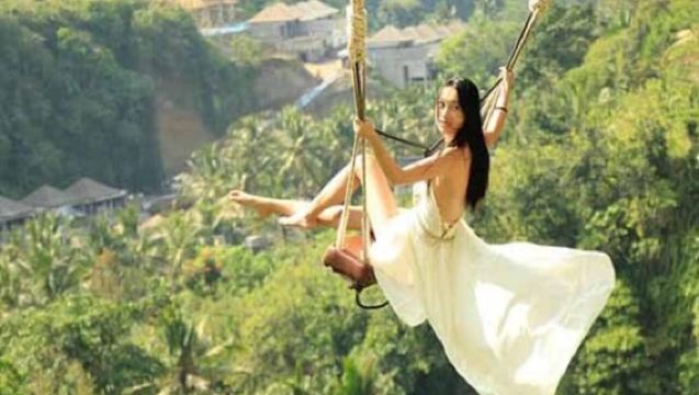 Bali: Tiket Masuk Petualangan Ayunan Tebing Uluwatu