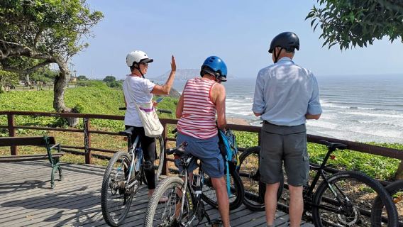 Berbasikal Pantai Lima: Miraflores, Barranco & Semenanjung