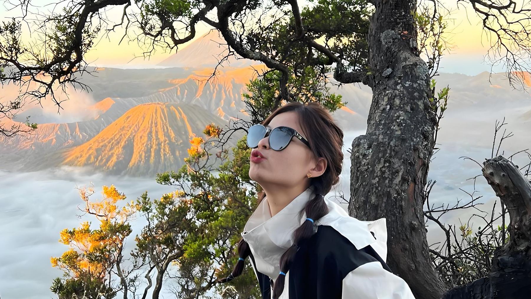 インドネシア スラバヤ ブロモ山ワンデーツアー【1名様より混載ツアー/専用車で展望台+ジープ】