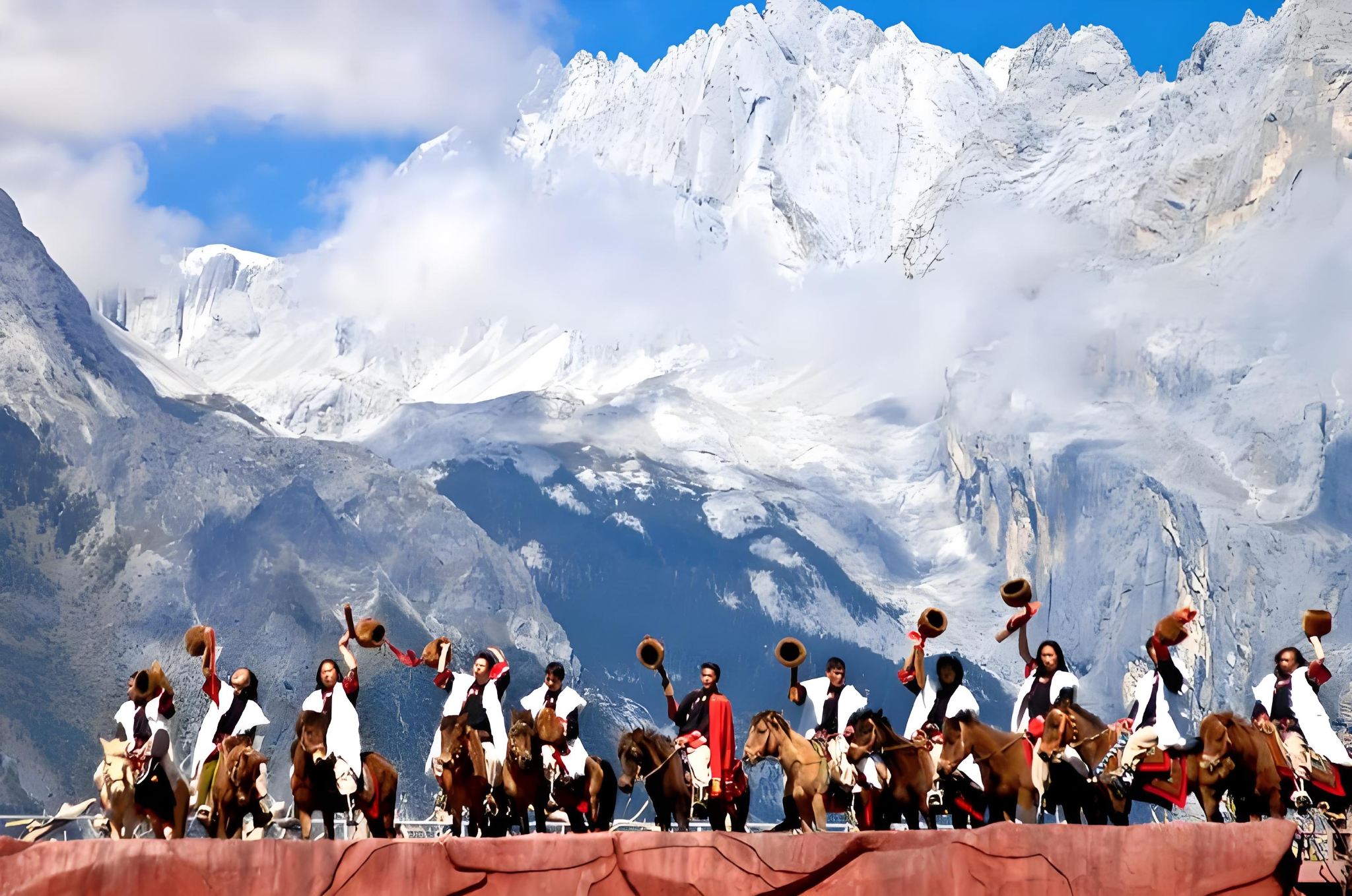 Lijiang Jade Dragon Snow Mountain, Glacier Park, and Blue Moon Valley Day Tour (Private Car Charter + Tickets)