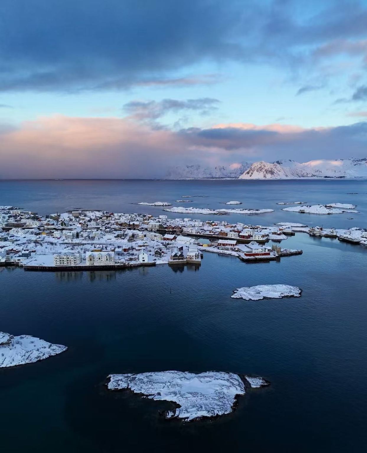 Lofoten Island A Town + Reine + Viking Museum [Chinese-speaking Driver + Consultation Discount]