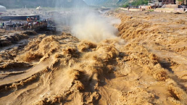 1-Day Private Chartered Tour to Huangdi Mausoleum + Hukou Waterfall + Yan'an [Pure Play No Shopping, Unlimited Sightseeing Time]