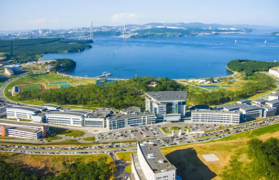 俄羅斯大橋+聯邦大學+水族館+伏羅西洛夫炮台+托比津納一日遊