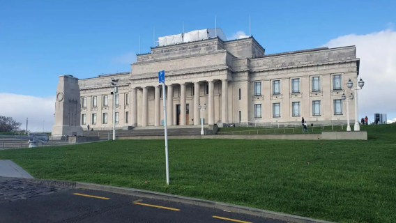 紐西蘭奧克蘭｜天空塔+伊甸山+使命灣+奧克蘭博物館 包車遊