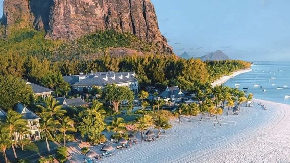 ル・モーン・ブラバン半島+フリック・アン・フラック+シャマレルの七色の大地と滝｜貸切チャーター・ワンデーツアー