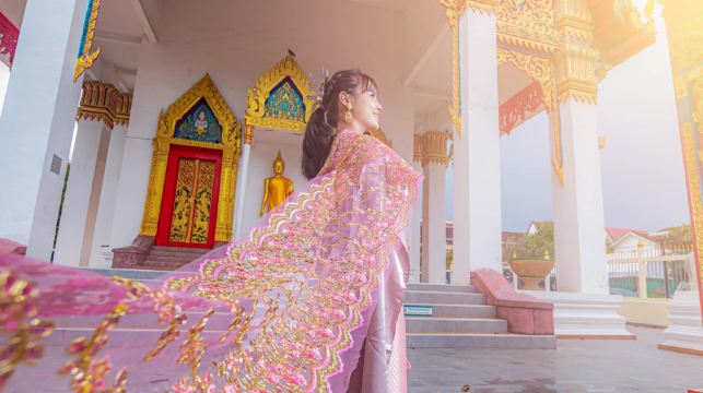 曼谷鄭王廟泰服租賃化妝髮型拍照Thai traditional costume rental