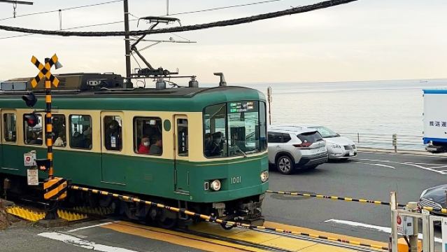 東京出發包車：箱根海賊船+成川美術館+江之島+電車體驗一日遊