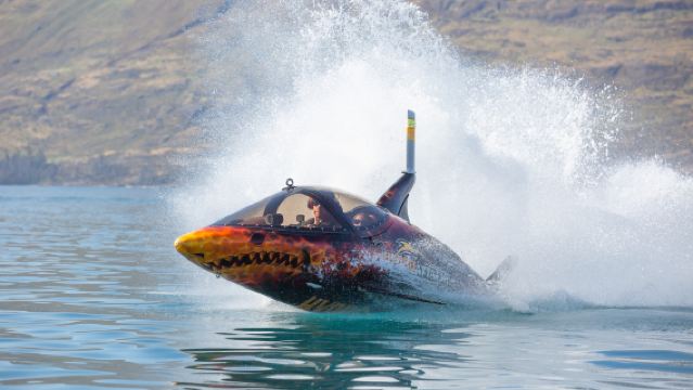 クイーンズタウン Hydro Attack シャークボート スピードボート シャークウォーターボート【ダイビング可/1人1艇】