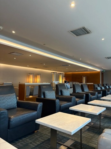UAE Dubai international airport lounge VIP lounge pass DXB airport VIP lounge T1T2T3 transit overnig