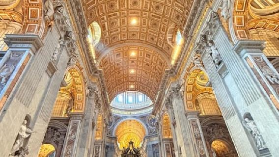 St. Peter's Basilica Tour with Dome View & Underground Access