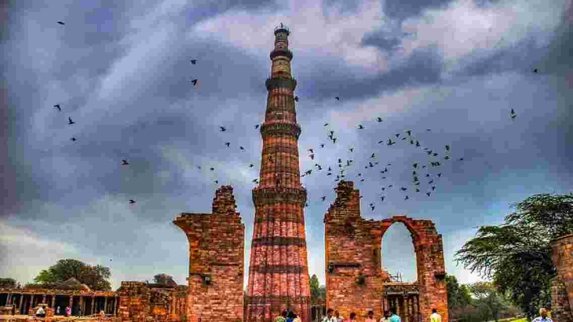 Guided Sightseeing Tour of Delhi Highlights 