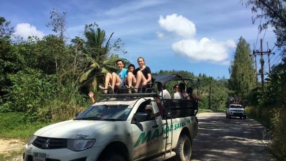 Приключенческий тур на внедорожнике 4x4 по Самую: На Муанг Водопад + Дедушка и Бабушка (однодневный тур)