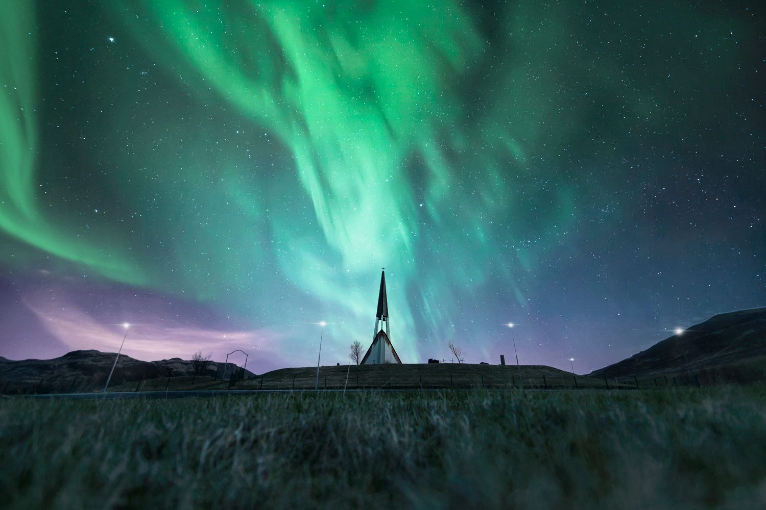 Caccia all'aurora boreale a Reykjavik, Islanda [Tour notturno in piccoli gruppi esclusivi/trasferimento dall'hotel/deliziosa cioccolata calda inclusa]