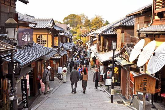 Kyoto Fushimi Inari Taisha Shrine + Kiyomizu Temple + Kinkakuji Temple + Arashiyama one-day tour