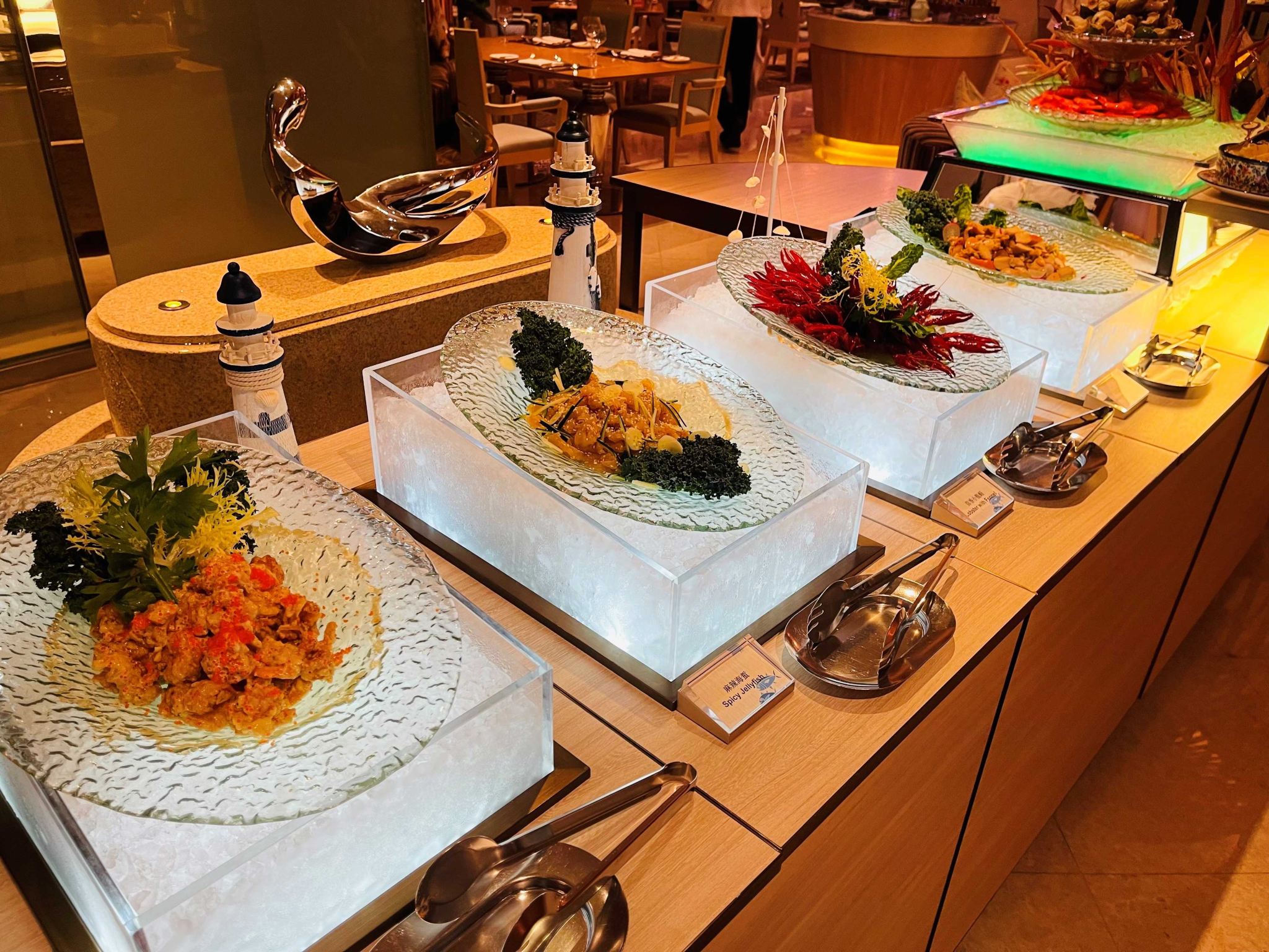 บุฟเฟ่ต์อาหารเย็นที่ร้านอาหาร Taste Gallery โรงแรม StarWorld มาเก๊า